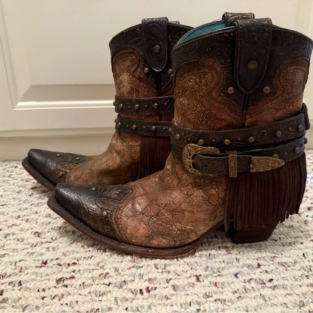 Corral Booties - Picture 4 of 8